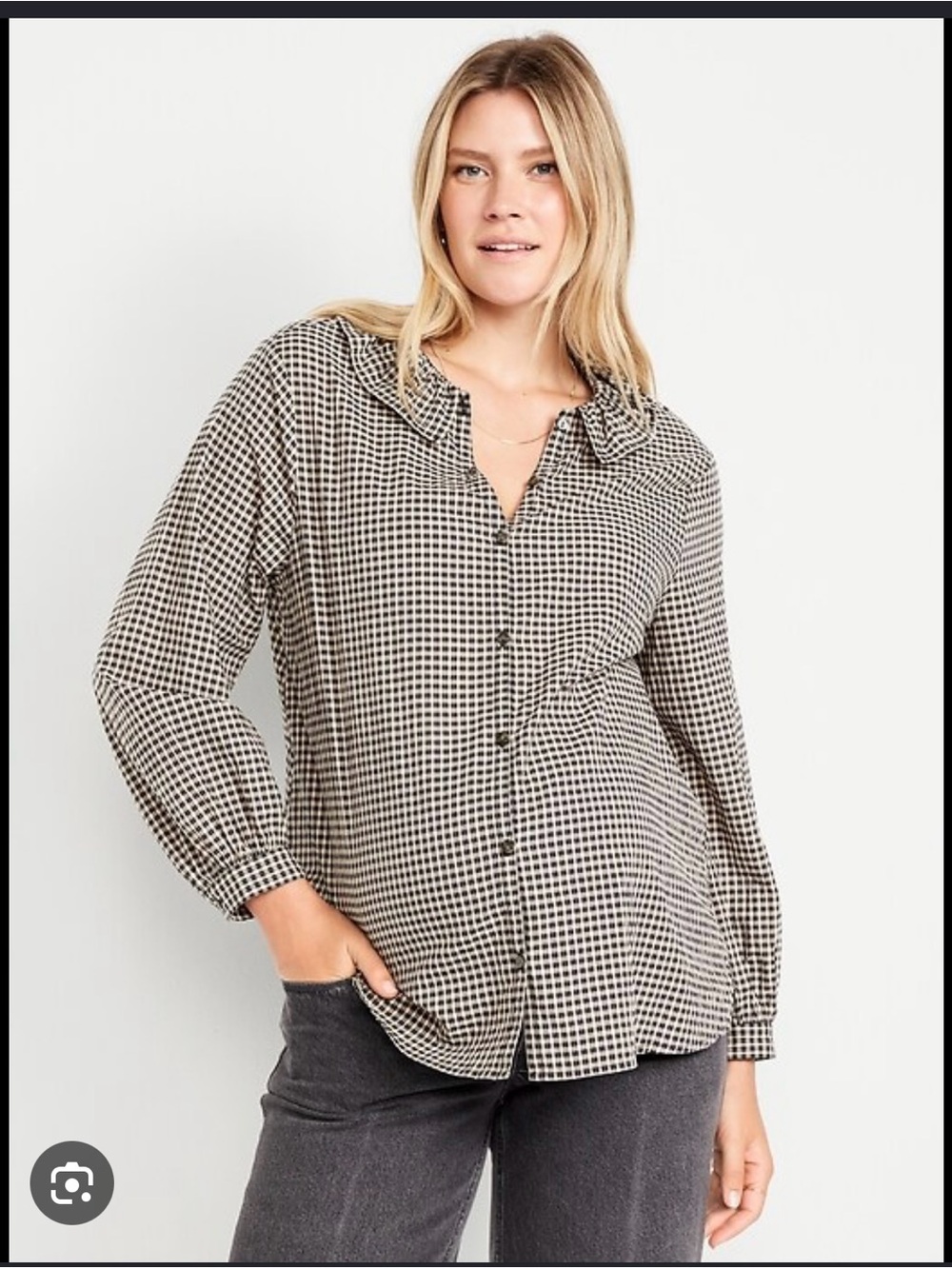 EUC Old Navy maternity button up M